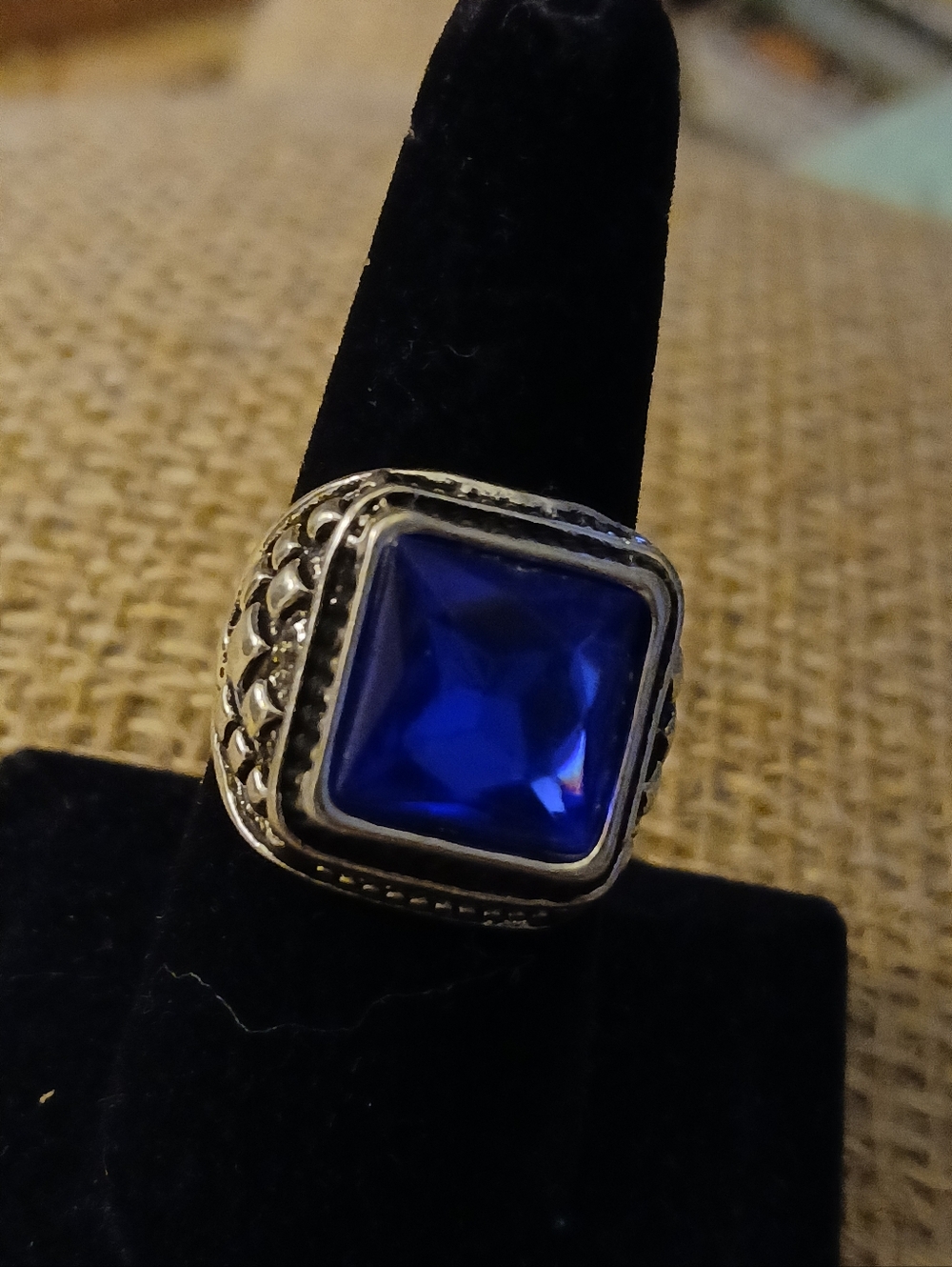 Costume Jewelry Ring Size 9